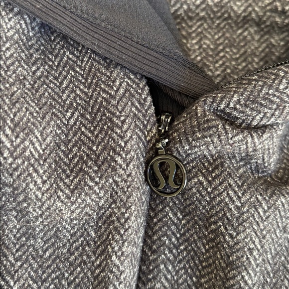 Lululemon Gray Black Herringbone 1/2 Zip Pullover Running Jacket Women’s Size 6 - Picture 5 of 13